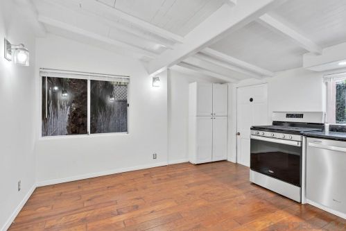 232 Rios Ave, Solana Beach CA  92075-1240 exterior