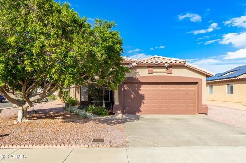 11032 Frier Dr, Glendale, AZ 85307-1616