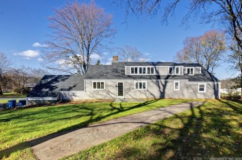 44 Randecker Ln, Kensington CT  06037-1134 exterior