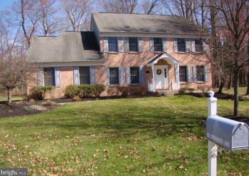 806 Springwood Ln, Prospectville, PA 19002-2653
