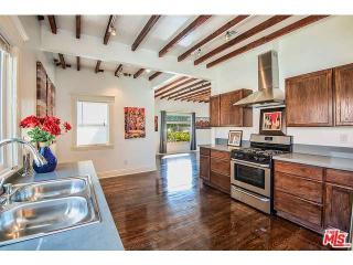 2667 Catalina St, Los Angeles CA  90007-1602 exterior