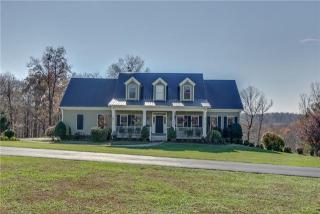 5543 Parker Branch Rd, Franklin, TN 37064-9463