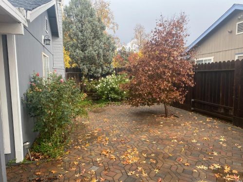 606 Summertree Ln, Santa Rosa CA  95403-1291 exterior