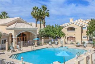 1303 Juniper Ave, Gilbert AZ  85233-4133 exterior