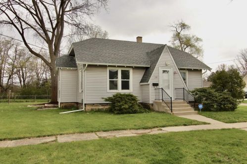 335 Ridgeland Ave, Beloit, WI 53511-3469