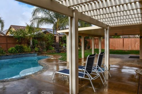 1265 Larkspur Ln, Beaumont CA  92223-2091 exterior