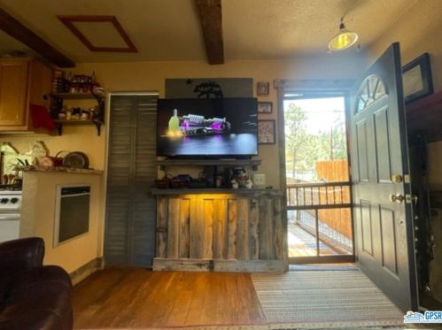 407 Garrick Way, Big Bear City CA  92314-8967 exterior