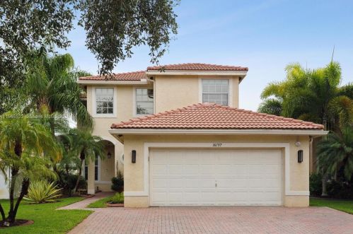 16197 29th St, Hollywood, FL 33027-5218