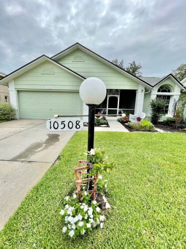 10508 Quimby Dr, Port Richey, FL 34668-3000