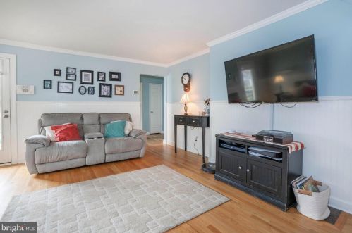 3708 Evelyn Dr, Wilmington, DE 19808-4617