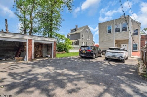 287 Sanford St, East Orange NJ  07018-1018 exterior