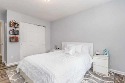 140 Union Ridge Dr, Englewood OH  45322-8774 exterior