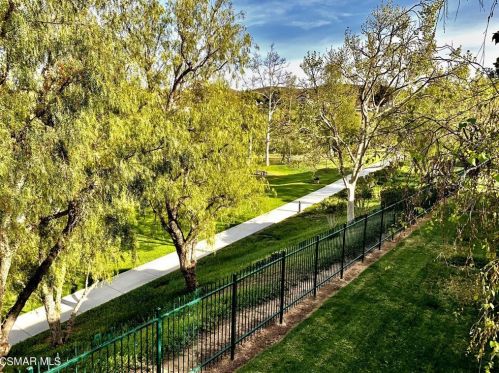 290 Ridgeton Ln, Simi Valley CA  93065-6743 exterior