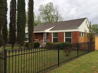 4337 Donnelly Ave, Fort Worth TX  76107-5403 exterior