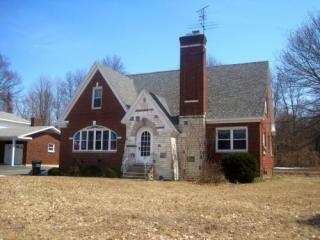 321 Greenbush Rd, Troy, NY 12180-8517