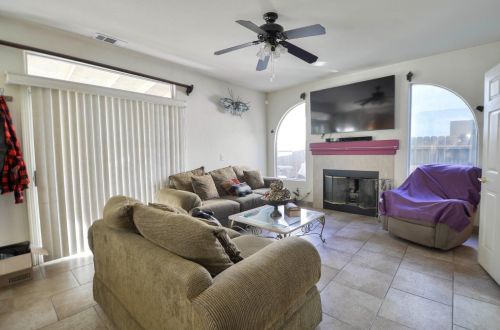 607 Grape St, Los Banos CA  93635-6372 exterior