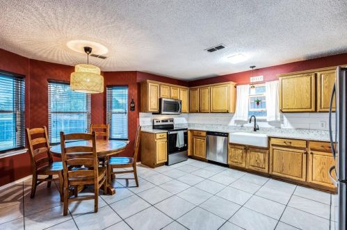 2316 Charleston Dr, Midlothian TX  76063-5177 exterior