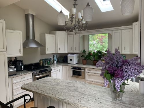 25 Bayview Ave, Islip Manor NY  11751-4221 exterior