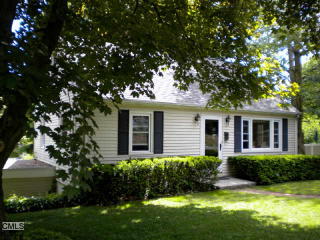 19 Whitlock Ave, Bethel, CT 06801-2837
