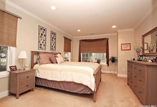 201 Medea Way, Central Islip NY  11722-4540 exterior