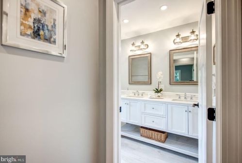 817 Bryn Mawr Ave, Newtown Square PA  19073-4333 exterior