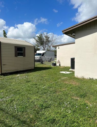 1646 43rd St, West Palm Beach, FL 33407-3610