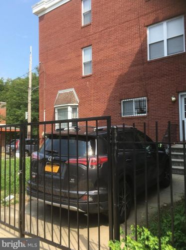 1507 Bouvier St, Philadelphia PA  19146-4745 exterior
