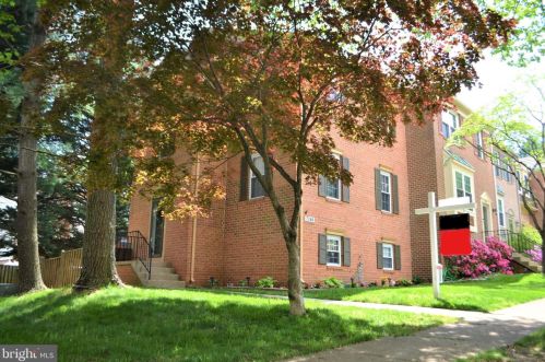 7760 Asterella Ct, Springfield, VA 22152-3142
