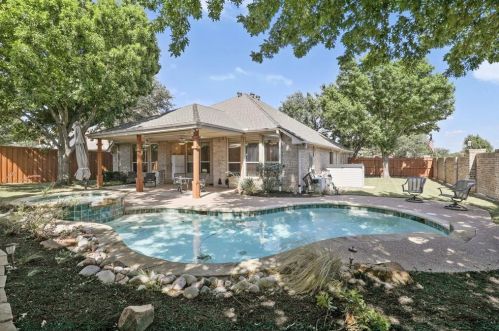 6001 Park Ln, Lewisville, TX 75028-3775
