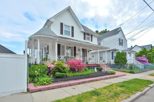 256 New York Ave, Providence, RI 02905-4412