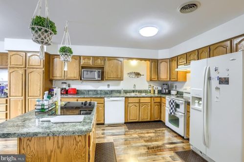 730 Sterling Ct, West Enola PA  17025-2655 exterior