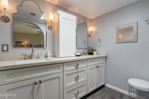 6911 Friess Dr, Scottsdale AZ  85254-3410 exterior