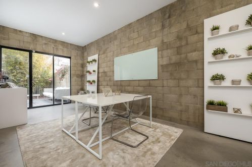 979 Laurel St, San Diego CA 92105-4736 exterior