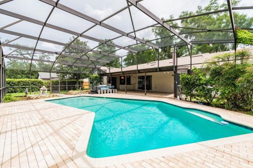 321 Sybelia Ave, Maitland FL  32751-4752 exterior