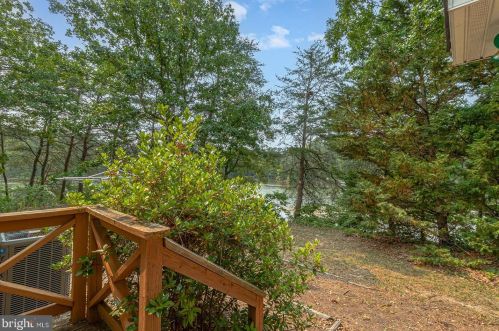 26 Mount Holly Ct, Montross VA  22520-4110 exterior