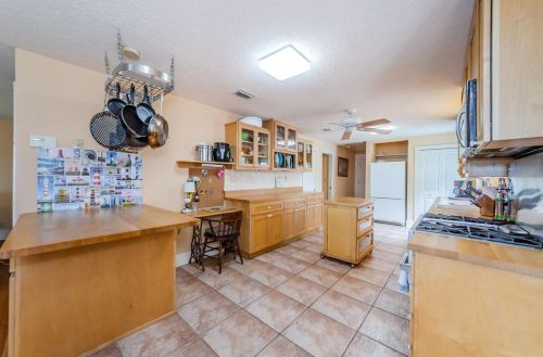 4832 Sunset Blvd, Port Richey FL  34668-6443 exterior