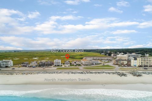 607 Ocean Blvd, Hampton NH  03842-4335 exterior