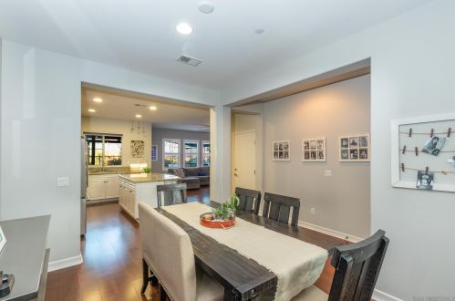 8587 Old Stonefield Chase, San Diego, CA 92127-6146