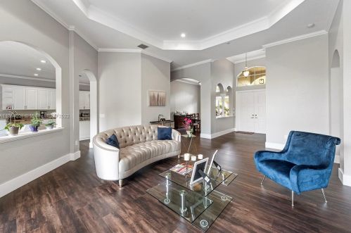 18740 39th Ct, Hollywood, FL 33029-2718