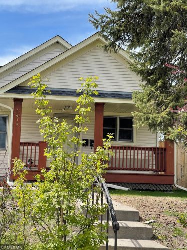 2618 Longfellow Ave, Minneapolis MN  55407-1230 exterior