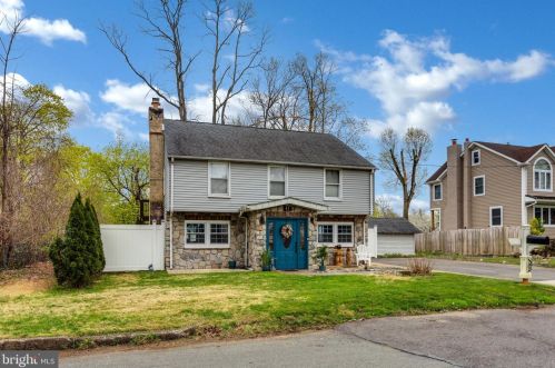 41 Clarendon Ave, Trenton, NJ 08620-1213