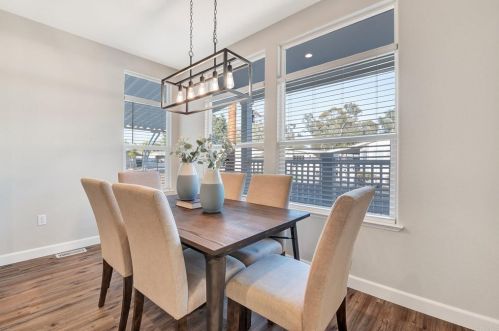 3340 Don Tomaso Dr, Carlsbad CA  92010-3951 exterior