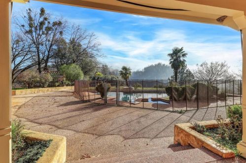 13940 Lodestar Dr, Grass Valley CA  95949-8362 exterior