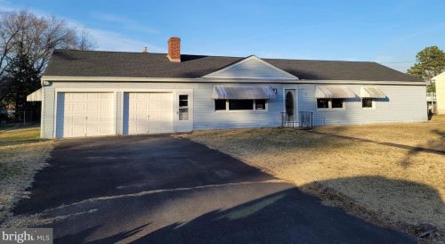 25 Chippewa Trl, Browns Mills NJ 08015-6458 exterior