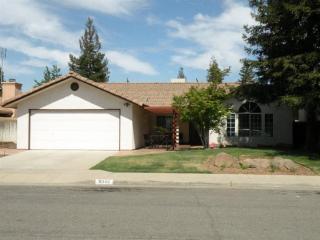 6328 Brix Ave, Fresno, CA 93722-3396