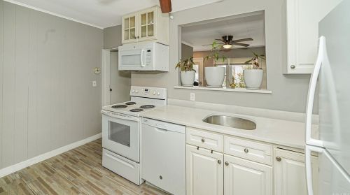 11 Blossom Ave, Holtsville NY  11742-1704 exterior