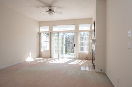 25 Springside Dr, Newport, KY 41076-1935