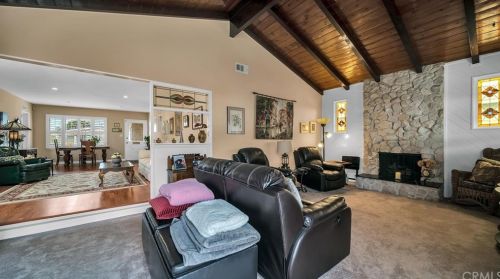 5519 133 St, Hawthorne CA  90250-5921 exterior