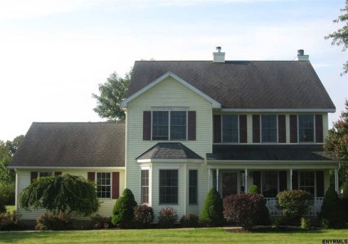 948 Stony Point Rd, Castleton, NY 12033-2518