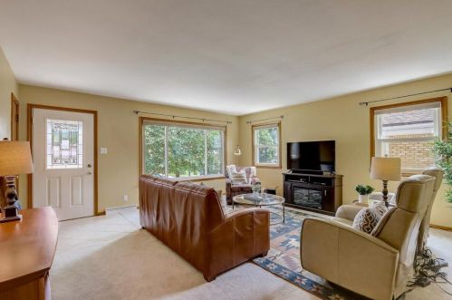 2537 63, Milwaukee WI 53219-2628 exterior